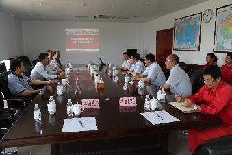 校企双方座谈 校企双方座谈